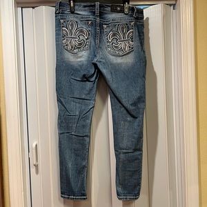 Size 33 skinny MissMe jeans
